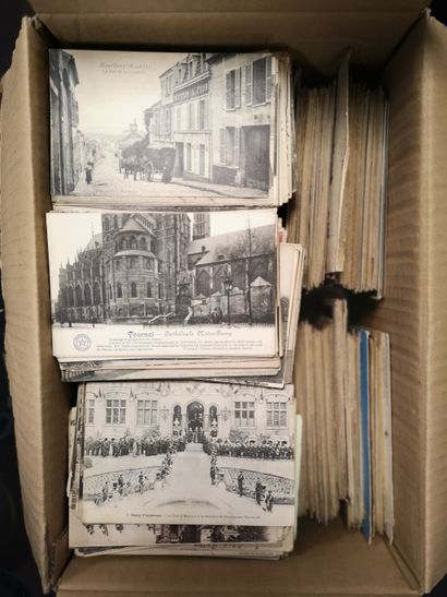 TOUS PAYS, surtout France, fin du XIXème-XXème siècles Deux cartons de cartes postales...