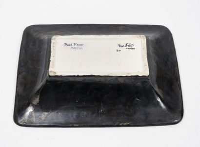 Paul RENOIR (1924) Coupe ou centre de table.

En céramique émaillée noire et coulures...