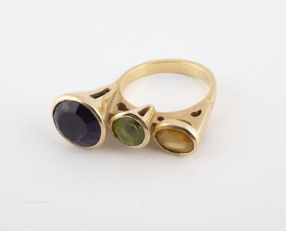 Dominique JOUVE Amusing architectural ring in yellow gold (750) set with an oval...