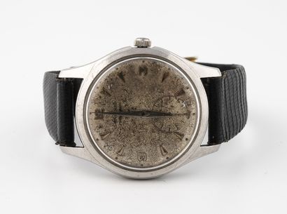 LONGINES Men's wrist watch. 

Round steel case. 

Dial with satin-finish background,...