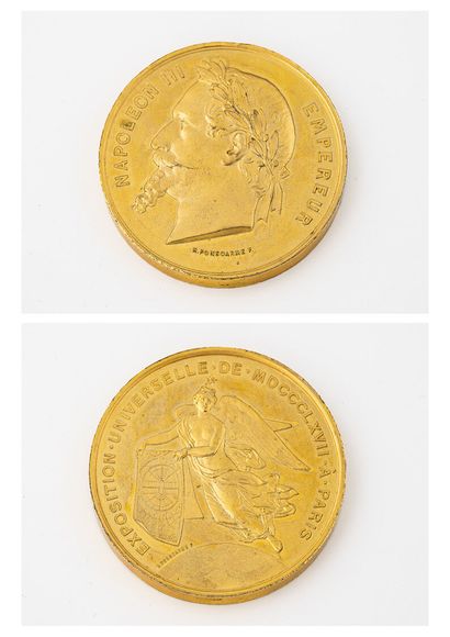 FRANCE, Second Empire Médaille en étain doré de l'Exposition universelle de Paris...