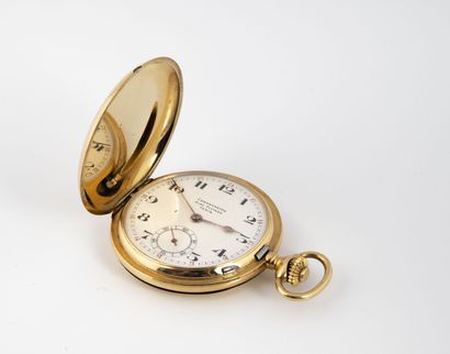 CHRONOMETRE, Alex PITHAN, PARIS Pocket watch in yellow gold (750).

Plain front cover....