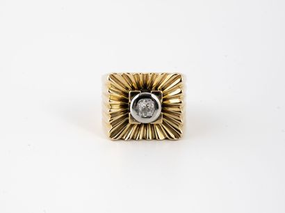 Yellow and white gold (750) signet ring with...