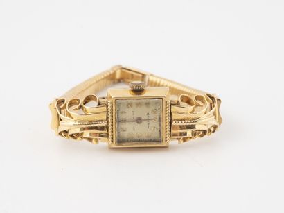 Montre bracelet de dame en or jaune (750)

Boîtier...