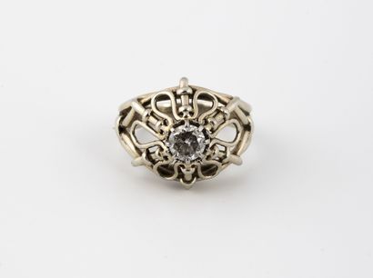 Yellow gold (750) openwork dome ring centered...
