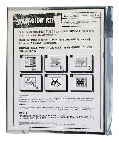INVADER (né en 1969) 
Kit d'invasion IK.3, Hollywoodee, 2004.



80 carreaux de céramique...