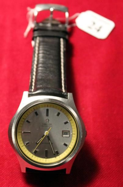 OMEGA "SEAMASTER" Montre bracelet d'homme en acier, cadran argenté avec index appliqués,...