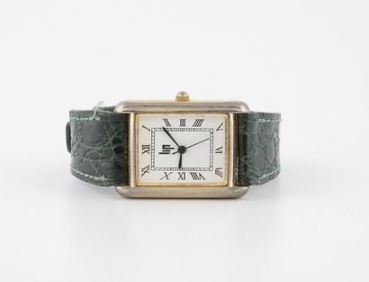 LIP Men's wrist watch.

Rectangular case in gilded metal. 

Dial with white background,...
