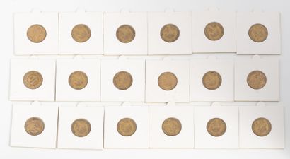 France Lot de dix-huit pièces de 20 francs or sous scellés,

Paris, 1851, 1854, 1856...