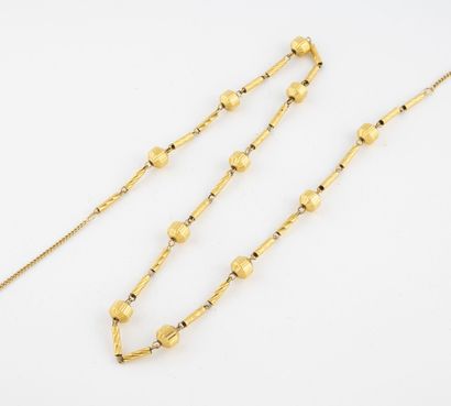 Yellow gold necklace (750) with gourmette...