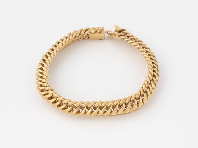 Bracelet in yellow gold (750) with American...