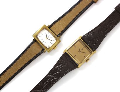 LIP Two ladies' wristwatches in gilt metal, steel back.

Mechanical movements.

Leather...
