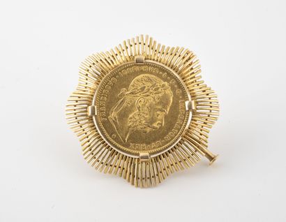 null Pendant brooch centered with a gold 8 Florins or 20 Francs coin, Franz Joseph...
