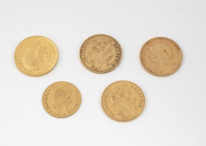 FRANCE, SUISSE et ANGLETERRE Lot of gold coins including:

- Two 20 francs gold coins,...