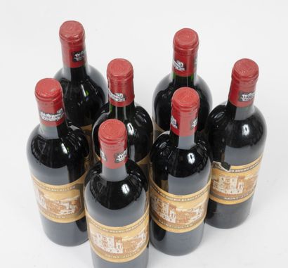 CHÂTEAU DUCRU-BEAUCAILLOU 7 bottles, 1986.

GCC2 Saint-Julien

Neck and/or high shoulder...