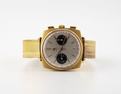 LIP 
Montre chronographe bracelet d'homme en métal doré. 




Boîtier carré à bords...