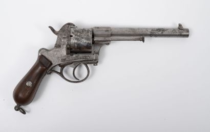 FRANCE ou BELGIQUE, seconde moitié du XIXème siècle Grand revolver à broche de type...