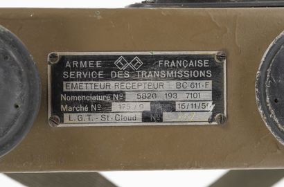 null Poste walkie-talkie BC-611 reconditionné par l'armée française, avec repeints...