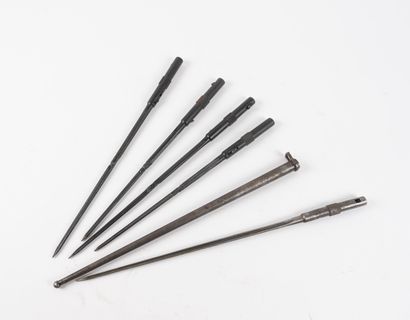 Set of 5 bayonets for Mas 36 rifle with cruciform...