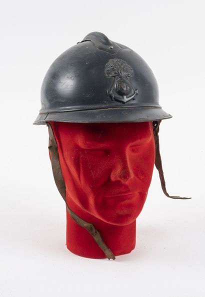 Adrian helmet model 1915 with Colonial Infantry...