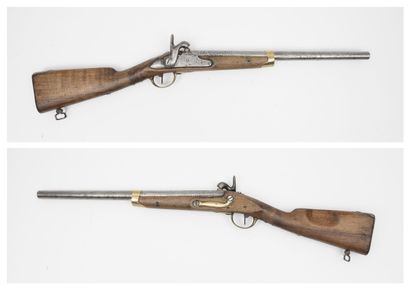 FRANCE, premier tiers du XIXème siècle (modifié) Fusil à silex modifié à percussion...