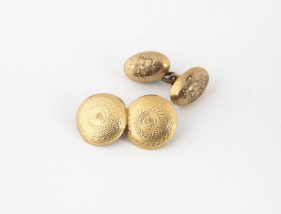 Yellow gold (750) dome-shaped cufflink with...