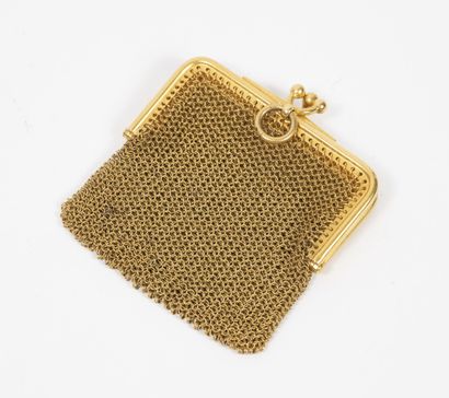 
Small purse with setting and mesh in yellow...