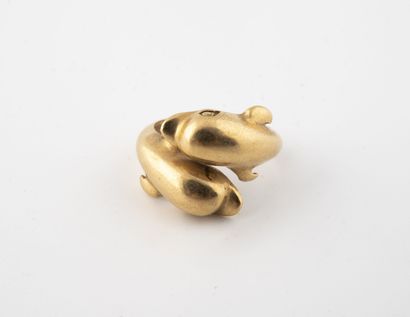 null Yellow gold ring (585) with two dolphin heads facing each other.

Weight : 5,3...