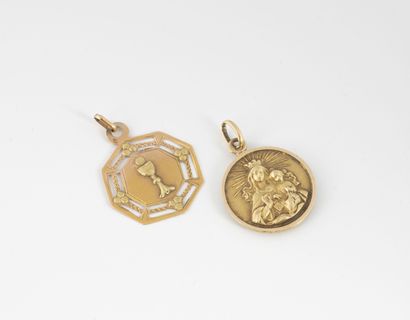 
Two religious medals in yellow gold (750),...