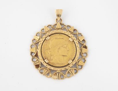 Yellow gold (750) pendant holding a 20 Francs...