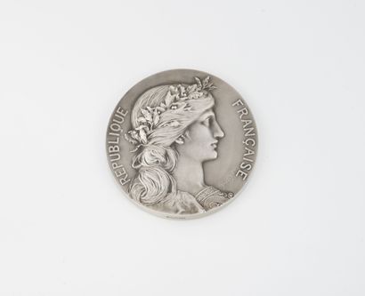 null Médaille en argent (800) de la Chambre Syndicale des Vins et Spiritueux en gros...