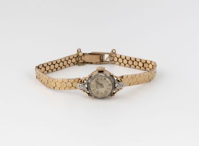 SUPERATIC Lady's wrist watch. 

Circular case in yellow and white gold (750), bezel...