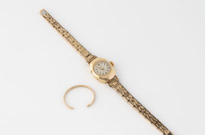 null Montre bracelet de dame.

Boîtier rond en or jaune (750).

Cadran irisé crème,...