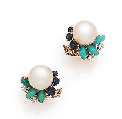 MAUBOUSSIN, Paris Pair of yellow gold (750) ear clips set with a white cultured pearl,...