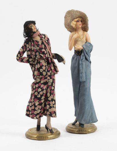 LAFITTE DESIRAT 1931 Lot of two wax mannequin dolls

- Elegant in cocktail dress....