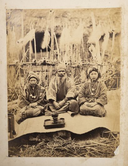 CHINE, fin du XIXème-début du XXème siècle & JAPON, fin du XIXème siècle Album containing...