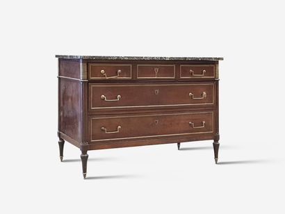 
Chest of drawers in stained wood and mahogany...