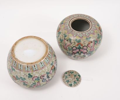 CHINE, début du XXème siècle Two porcelain ginger covered pots with polychrome decoration...