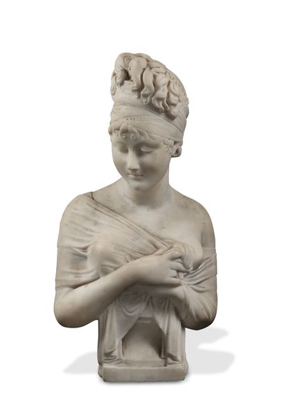 D'après Joseph CHINARD (1756-1813) Juliette Récamier en Béatrice.

Sculpture en marbre...