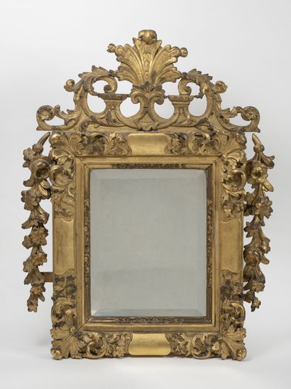Rectangular mirror in carved wood and molded...