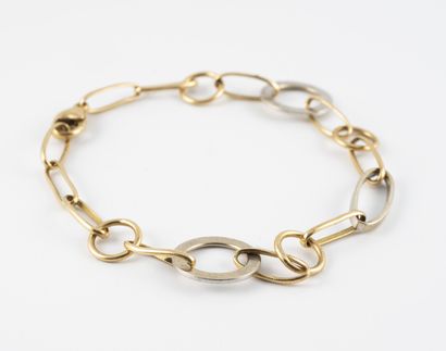 null Bracelet en ors jaune et gris (750) composé de fins anneaux ovales intercalés...
