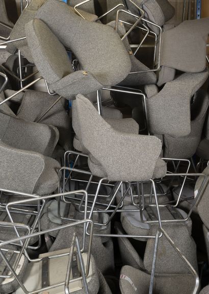 Eero Saarinen (1910-1961) Lot of 39 conference chairs.

Model designed in 1957.

Metal...