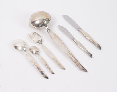 DIXI Partie de ménagère en métal argenté, à spatule de forme libre, comprenant :...