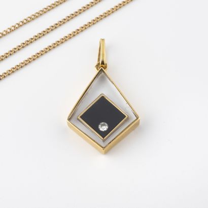 Yellow gold (750) necklace with a diamond-shaped...