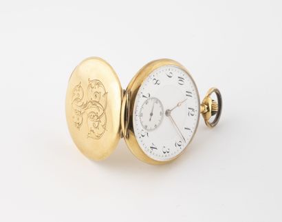 null Pocket watch in yellow gold (750).
Back cover engraved JE. 
White enamelled...
