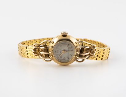 SABLOR Lady's watch.
Round case in yellow gold (750) with gadrooned thread attachments.
Silver...