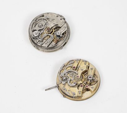 null Lot of two watch movements including :
- A watch movement soap with complication.
White...