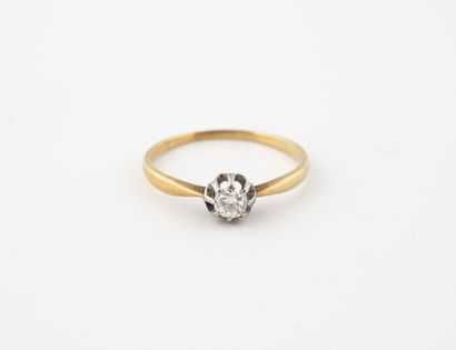 null Small solitaire ring in yellow gold (750) centered on an old-cut diamond in...