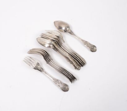 Six silver cutlery and a spoon (950), violoné...