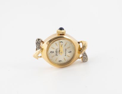 null Boitier rond de montre de dame en or jaune (750).
Cadran à fond argenté, signé,...